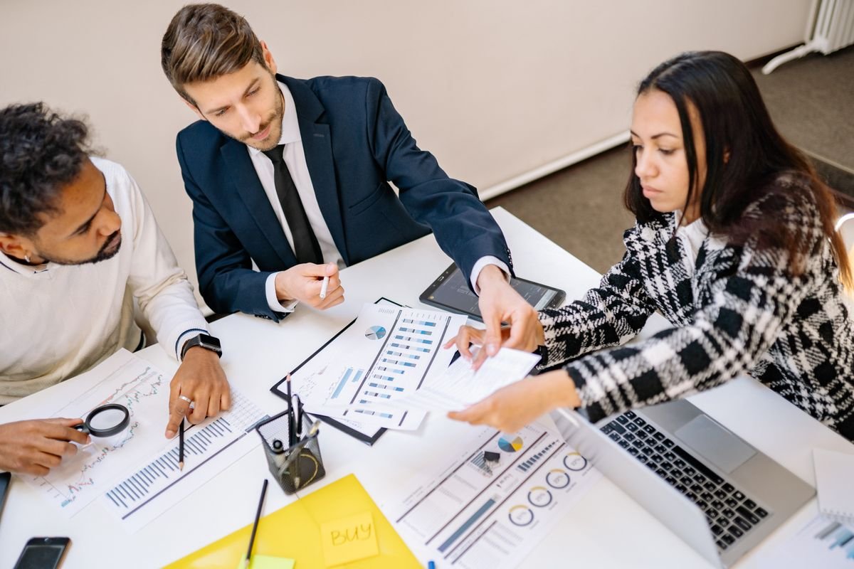 Decision Making Under Pressure